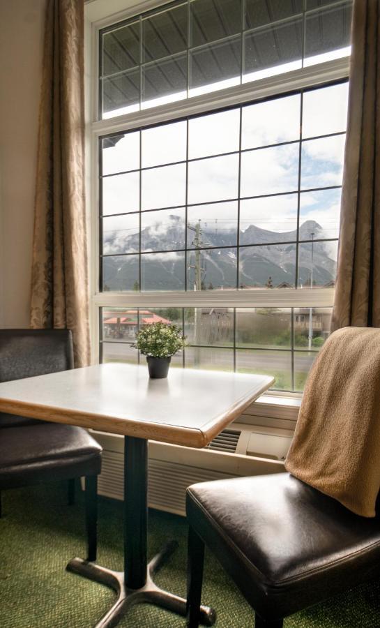 Mountain View Inn Canmore Exterior foto